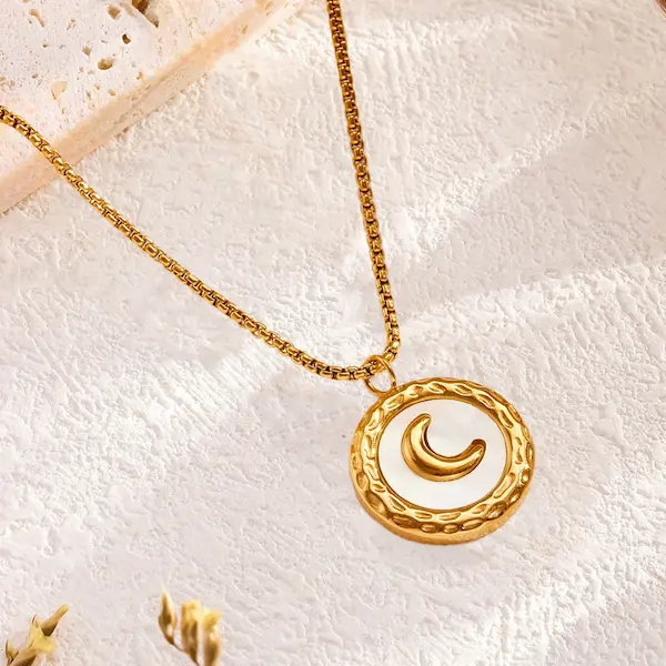 White shell moon color guaranteed necklace 58