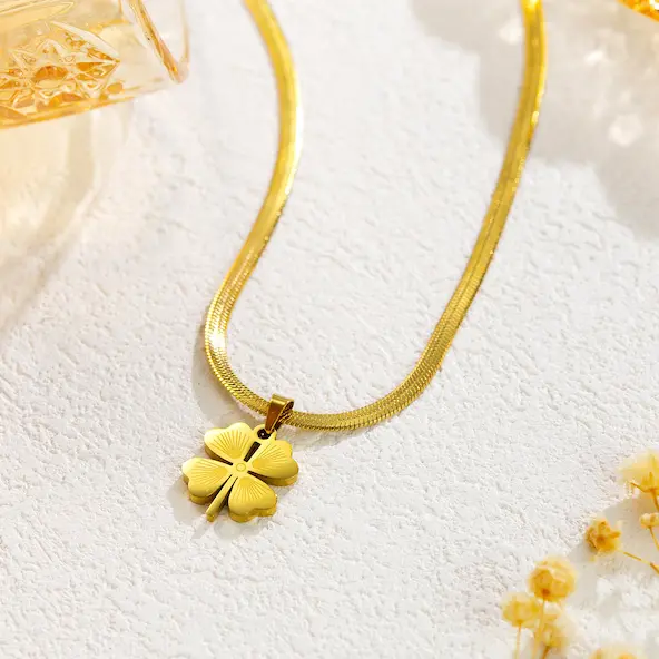 Luxurious Four leaf clover color guaranteed necklace 13