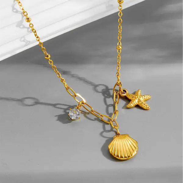 Starfish and seashell color guaranteed necklace 23
