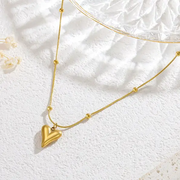 Heart shaped beaded chain color guaranteed necklace 110