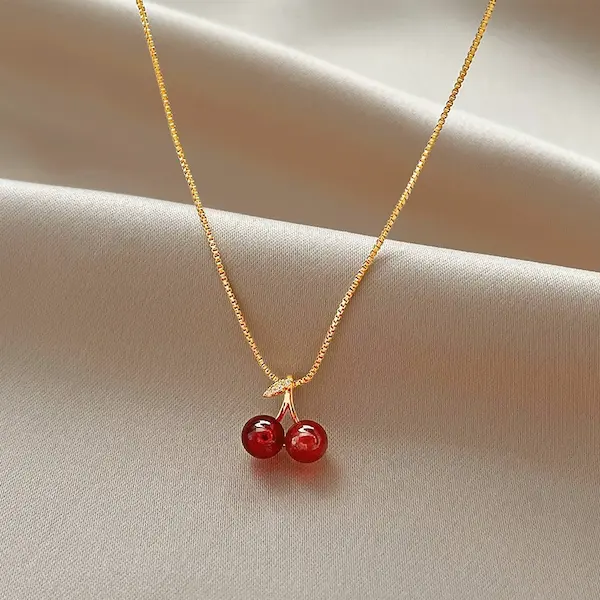 Red cherry pendant color guaranteed necklace 187
