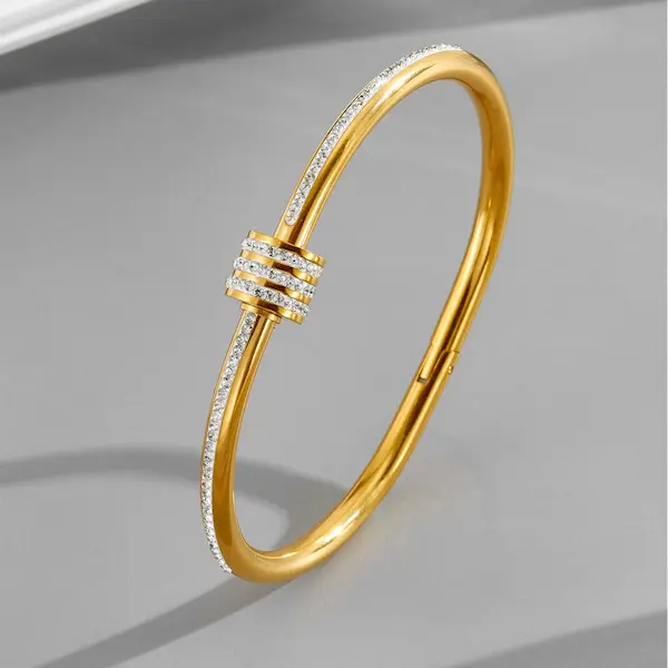 Diamond encrusted gold color guaranteed bracelet 207