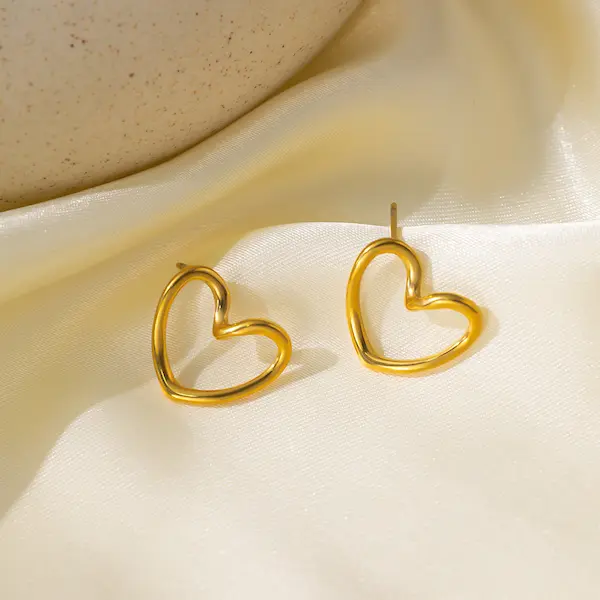 Hollow heart color guaranteed earrings 219