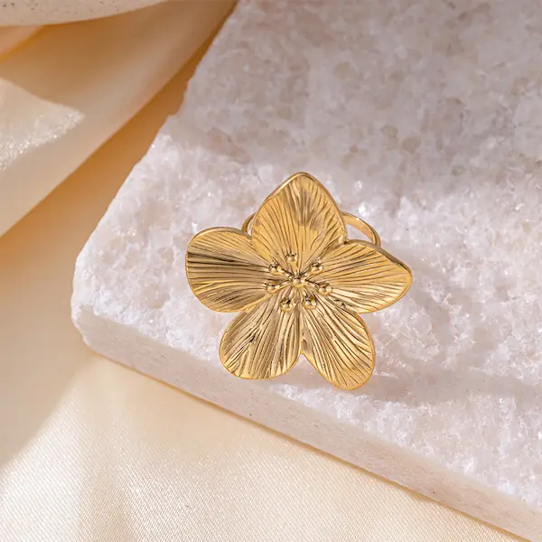 Five petal stamens color guaranteed ring 256