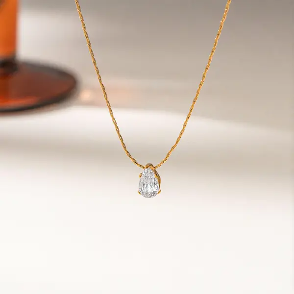 Water drop diamond color guaranteed necklace 253