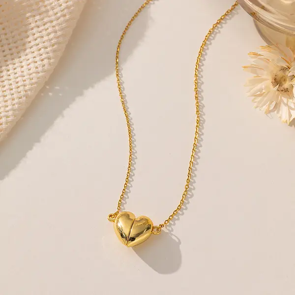 large Magnet love color guaranteed necklace 285