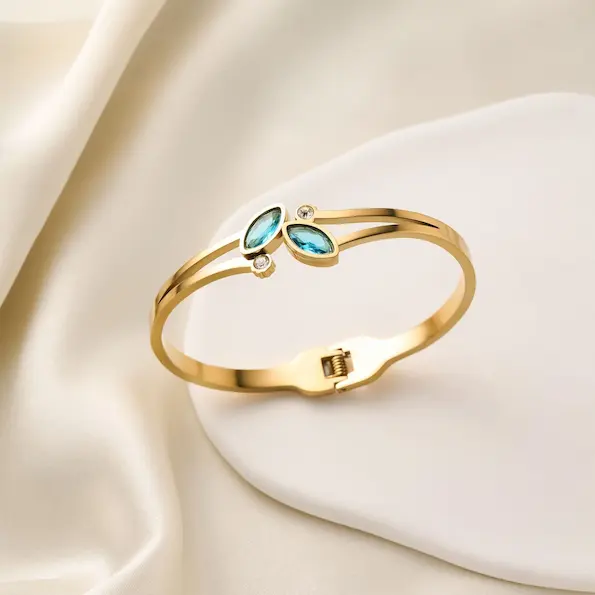 Blue diamond color guaranteed bangle 287