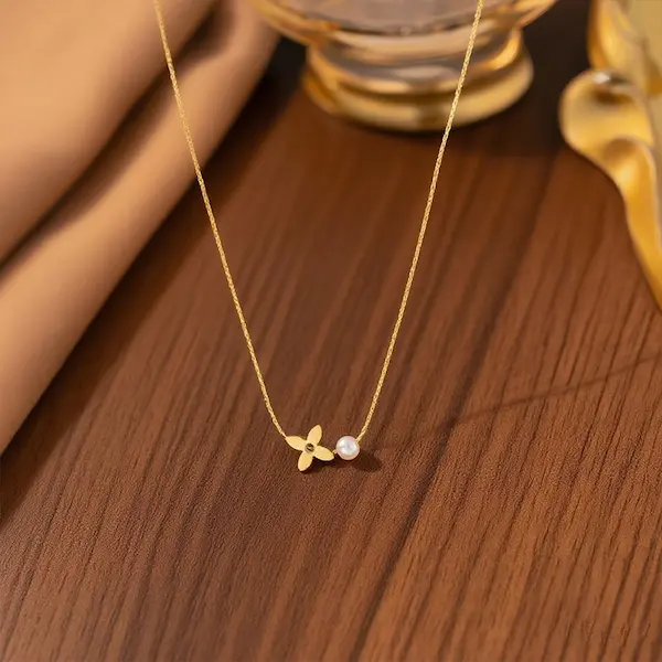 Pearl four leaf flower color guaranteed necklace 322