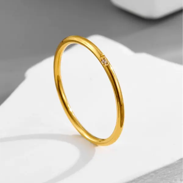 Single diamond gold color guaranteed ring 391