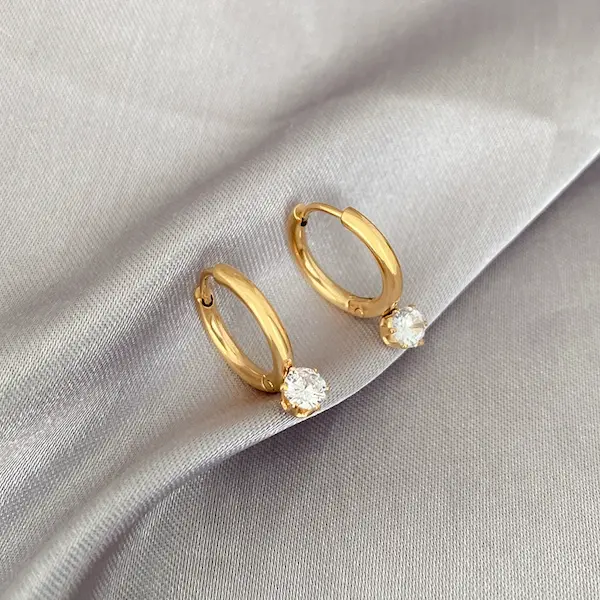 Single stone Six claw color guaranteed earrings 406