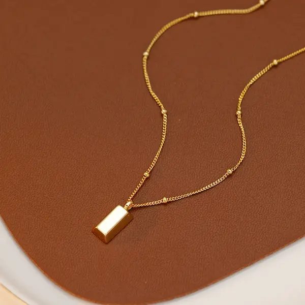 Small gold bar color guaranteed necklace 417