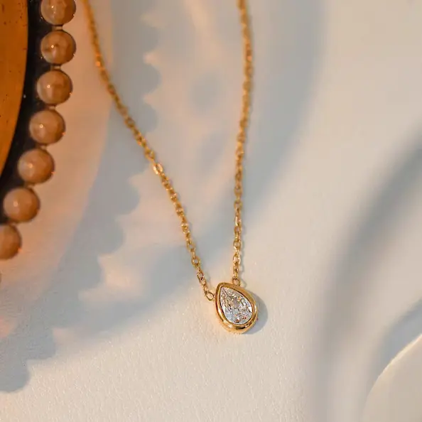 Waterdrop single stone color guaranteed necklace 429