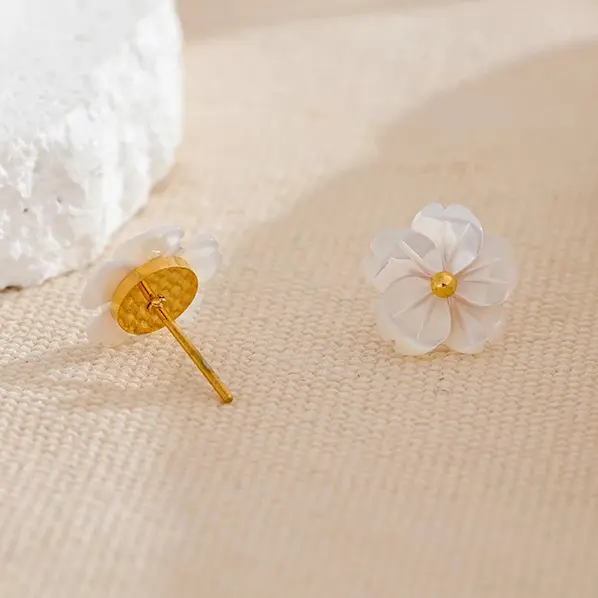 shell flower color guaranteed earrings 442