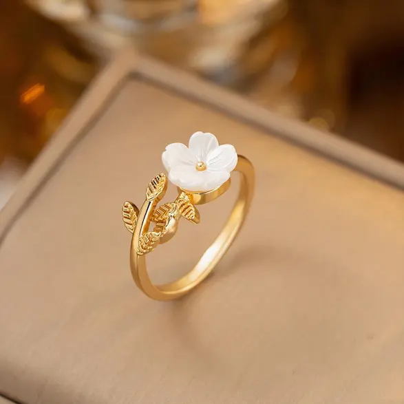 White shell flower copper ring 457
