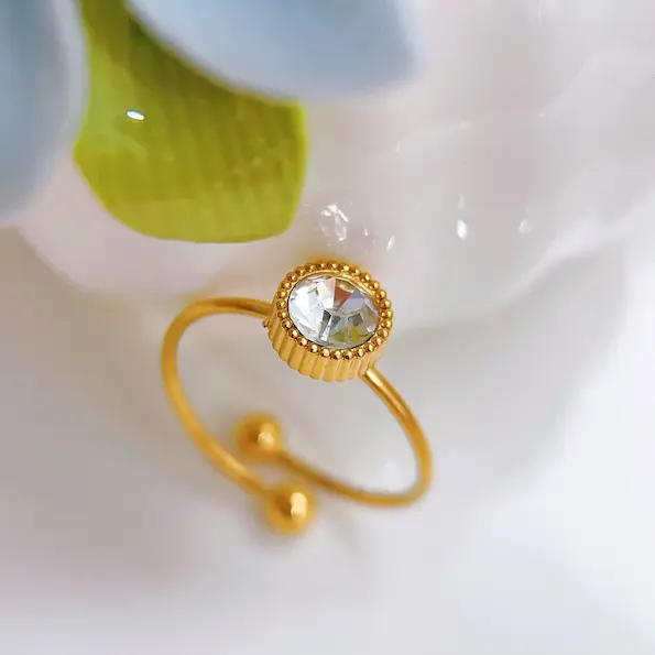 Rounded diamond color guaranteed ring 466