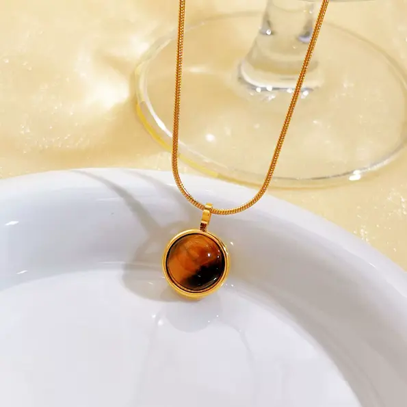 Maillard tiger eye stone color guaranteed necklace 480
