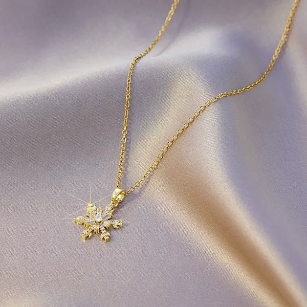 Zircon snowflake color guaranteed necklace 506