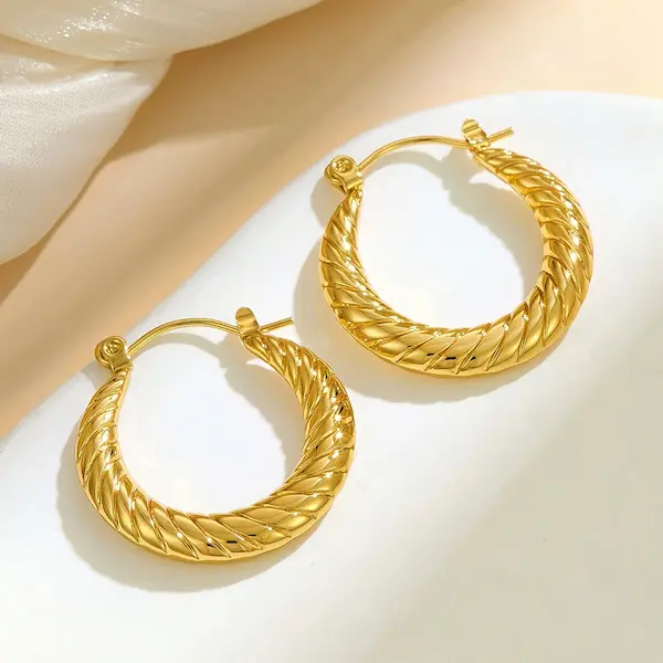 Hoop color guaranteed earrings 546