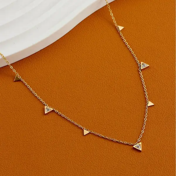 Triangle shape diamond color guaranteed necklace 522
