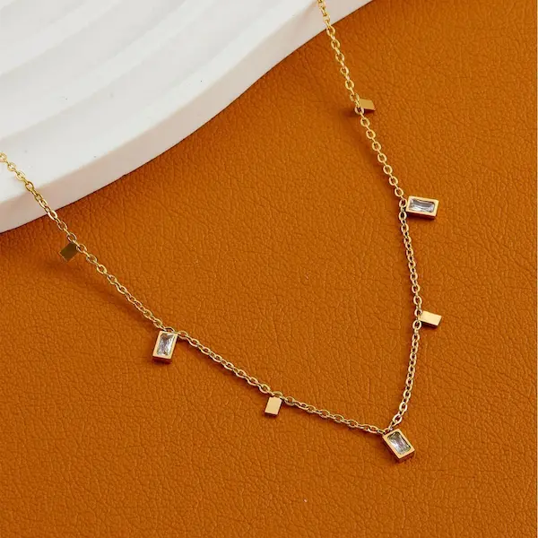 Square shape diamond color guaranteed necklace 523